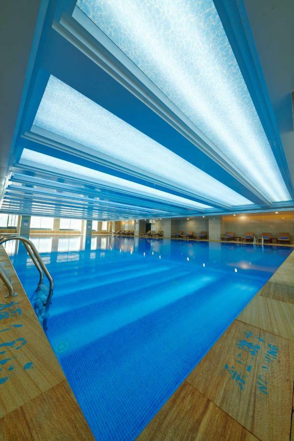 ホテル ノボテル グイヤン パンジアン 貴陽市 エクステリア 写真